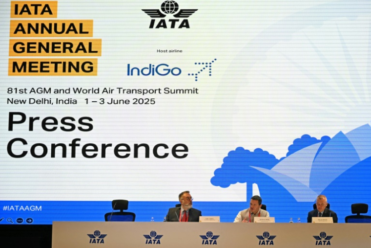 Conférence de presse des responsables de l'Association internationale du transport aérien (Iata) à New Dehli, le 2 juin 2025 ( AFP / Money SHARMA )