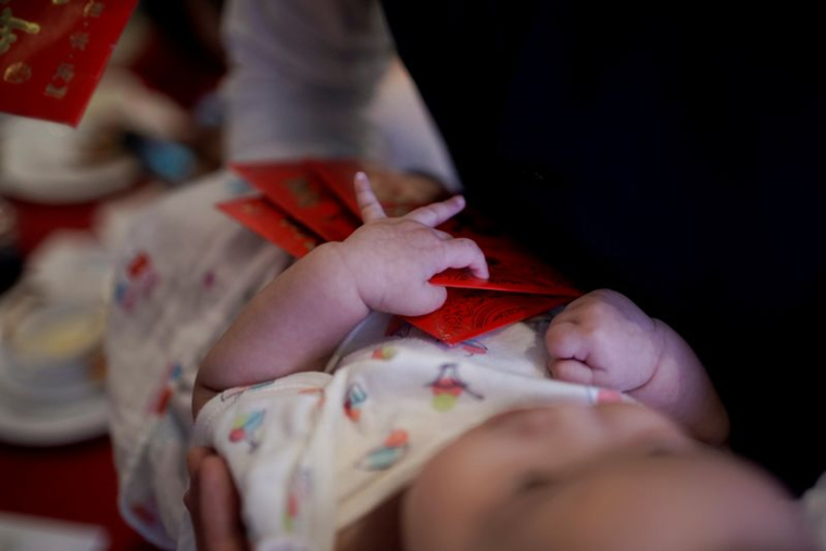 CHINE: LES NAISSANCES POURRAIENT TOMBER EN DESSOUS DE 10 MILLIONS/AN