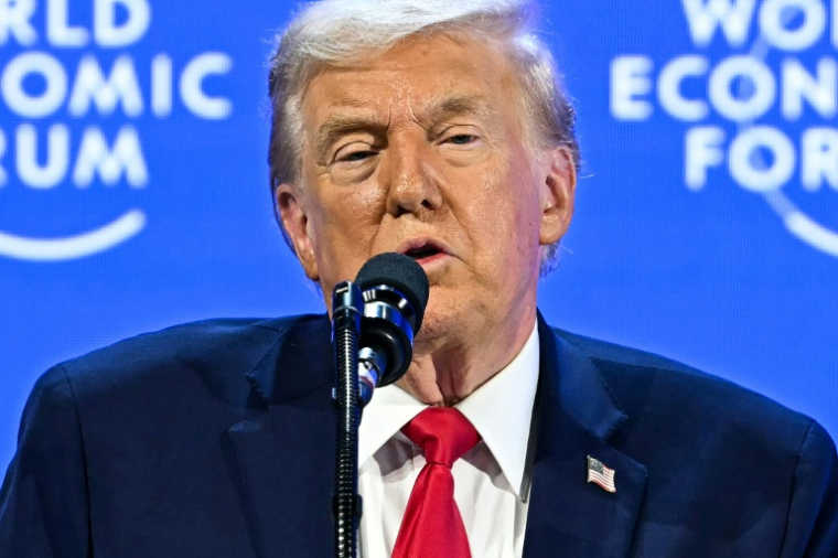 Donald Trump s'exprime à Davos le 21 janvier 2026 ( AFP / Fabrice COFFRINI )