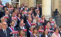 7-octobre: hommage aux victimes devant l'Assemblée nationale