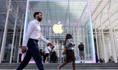 Apple prévoit une augmentation de ses coûts de $900 mlns lors du trimestre clos en juin