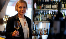 FRANCE: QUAND LE COVID-19 FAIT PERDRE AUX OENOLOGUES LE GOÛT DU VIN