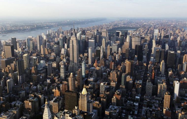 ÉTATS-UNIS: LA CROISSANCE DU TROISIÈME TRIMESTRE RÉVISÉE EN LÉGÈRE HAUSSE, À 2,3%