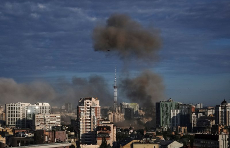 UKRAINE: LES SIRÈNES D'ALERTE RETENTISSENT À KYIV