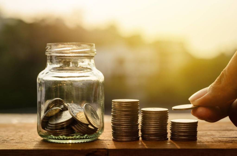 Épargne : qu'est-ce que le Compte Épargne Logement ? / iStock.com - Suwanmanee99