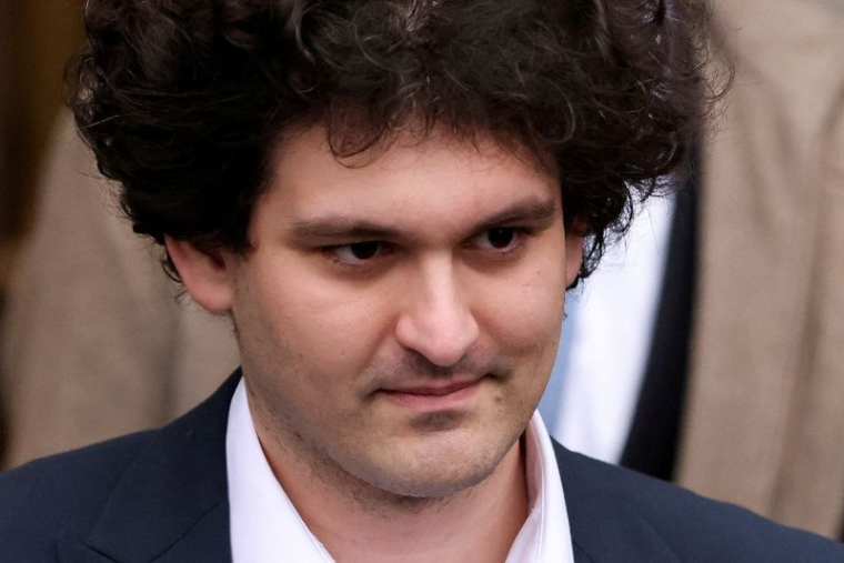 Le fondateur de la plateforme de cryptomonnaies FTX, Sam Bankman-Fried, au tribunal fédéral de Manhattan