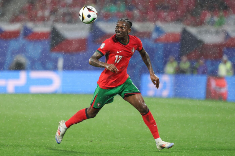 Rafael Leao pointe les dangers de la Turquie