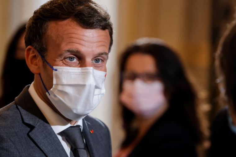 18 MOIS DE PRISON FERME REQUIS CONTRE L'HOMME QUI A GIFLÉ MACRON