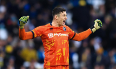 Sanction alourdie pour le gardien auteur de la blessure de Mateta