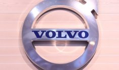 VOLVO CHUTE APRÈS UN AVERTISSEMENT SUR LA PÉNURIE DE PUCES