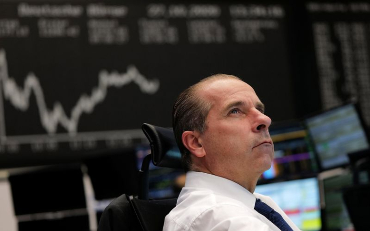 LES BOURSES EUROPÉENNES RECULENT À MI-SÉANCE