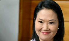 La candidate de droite à la présidentielle, Keiko Fujimori, avant une déclaration à la presse devant son domicile, le 11 juin 2026 à Lima, au Pérou ( AFP / Ernesto Benavides )