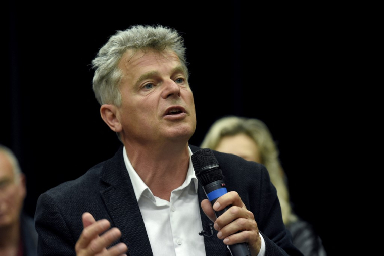 Fabien Roussel à Saint-Armand-les-Eaux, le 9 juin 2022. ( AFP / FRANCOIS LO PRESTI )