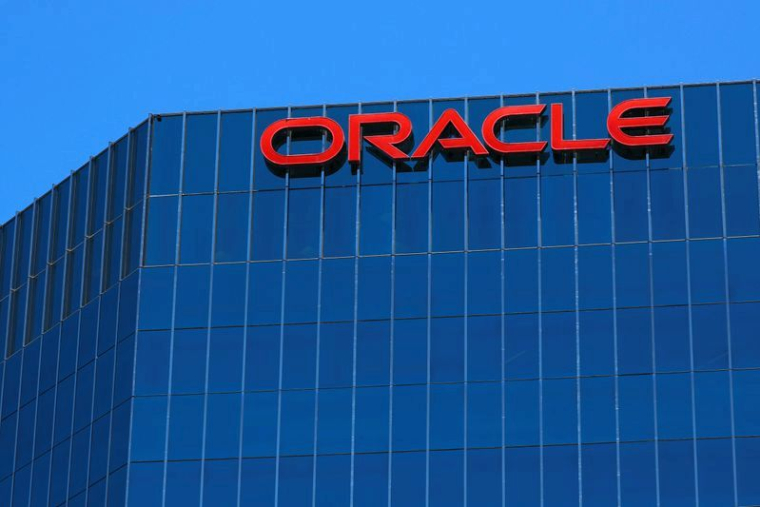 ORACLE ENTRE DANS LA COURSE POUR LE RACHAT DES ACTIVITÉS US DE TIKTOK