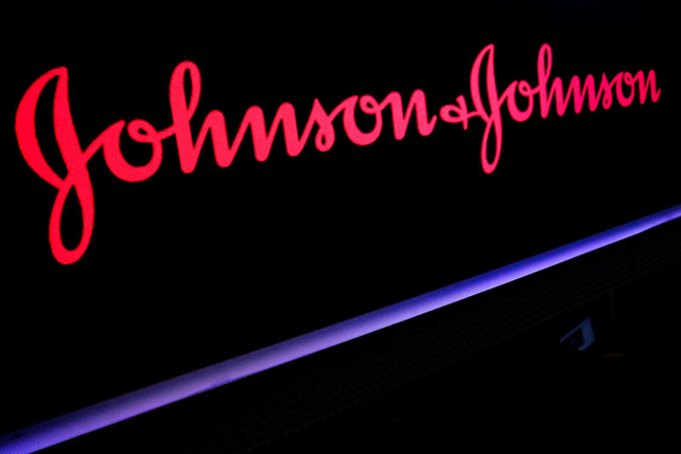 LE BÉNÉFICE DE JOHNSON & JOHNSON BONDIT DE 41,8% AU DEUXIÈME TRIMESTRE