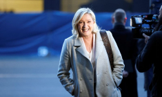 UKRAINE/FRANCE: LE PEN OPPOSÉE À DES SANCTIONS QUI HANDICAPENT L'ÉCONOMIE FRANÇAISE
