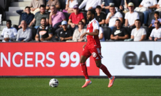 Buteur face à Angers, Labeau-Lascary termine à l'hôpital
