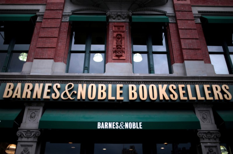 BARNES & NOBLE MÈNE UNE REVUE STRATÉGIQUE, LE TITRE S'ENVOLE