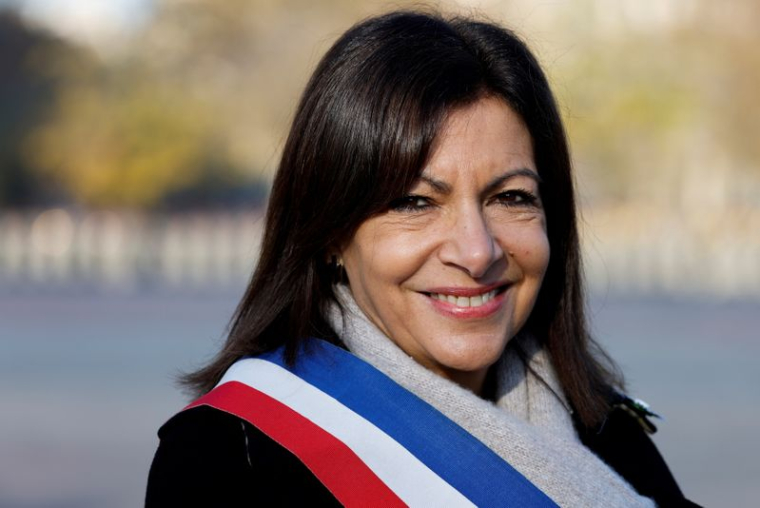 FRANCE/PRIMAIRE DE LA GAUCHE: ACCUEIL GLACIAL POUR LA PROPOSITION D'HIDALGO