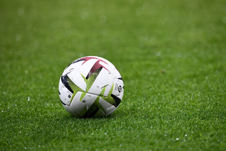 30 ans de suspension pour un joueur amateur après avoir agressé un arbitre