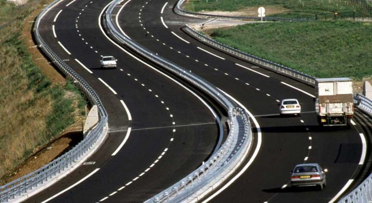 La menace d’une taxation supplémentaire pour les sociétés d’autoroutes se précise. (© DR)