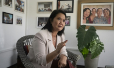 La candidate à l'élection présidentielle au Pérou, Keiko Fujimori, du parti Fuerza Popular, s'exprime lors d'un entretien avec l'AFP dans un local de son parti à Lima, le 10 avril 2026 ( AFP / Ernesto BENAVIDES )