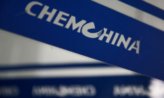 CHEMCHINA ET SINOCHEM S'APPRÊTENT À FUSIONNER, RAPPORTE CAIXIN