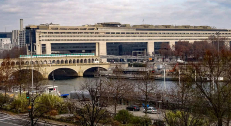 Le directeur de la recherche et des études de Natixis, Patrick Arthus, a récemment rappelé les fragilités de l’économie française. (© cc jp-03)