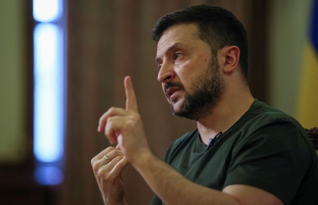 Le président ukrainien Zelensky lors d'une interview à Kiev