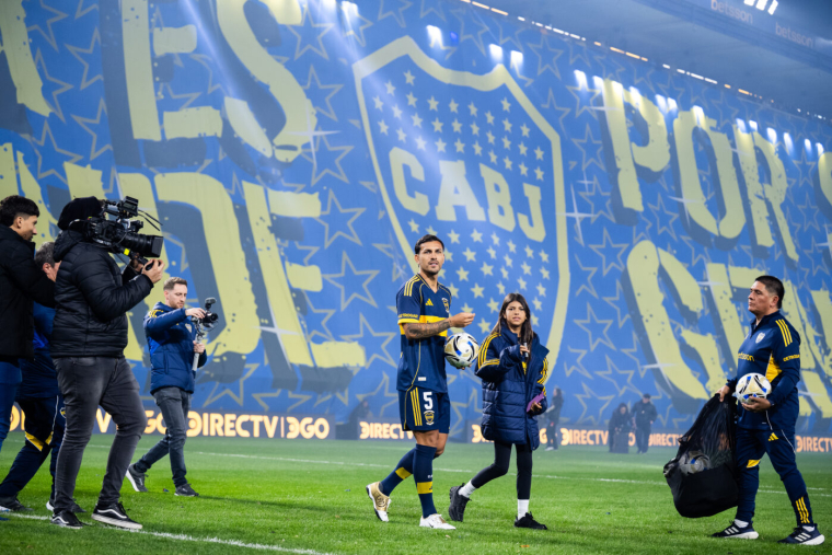 Leandro Paredes accueilli en héros par les supporters de Boca Juniors
