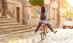 Cycliste : comment bien s'assurer à vélo ? / iStock.com - Zoran Zeremski