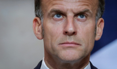 Le président Emmanuel Macron le 21 avril 2026 à l'Elysée, à Paris ( POOL / Ludovic MARIN )