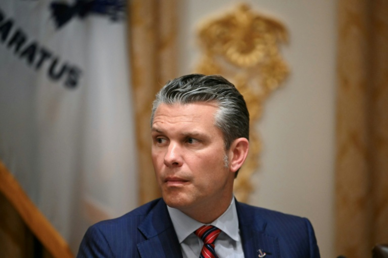 Le ministre de la Défense Pete Hegseth s'exprime lors d'une rencontre avec le président argentin Javier Milei à la Maison Blanche, le 14 octobre 2025 à Washington ( AFP / ANDREW CABALLERO-REYNOLDS )