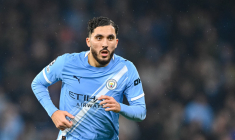 L’incroyable ressemblance entre Rayan Cherki et Raphaël Quenard