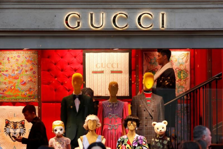 GUCCI NE VOIT AUCUN RALENTISSEMENT DE SES VENTES AU 2E TRIMESTRE