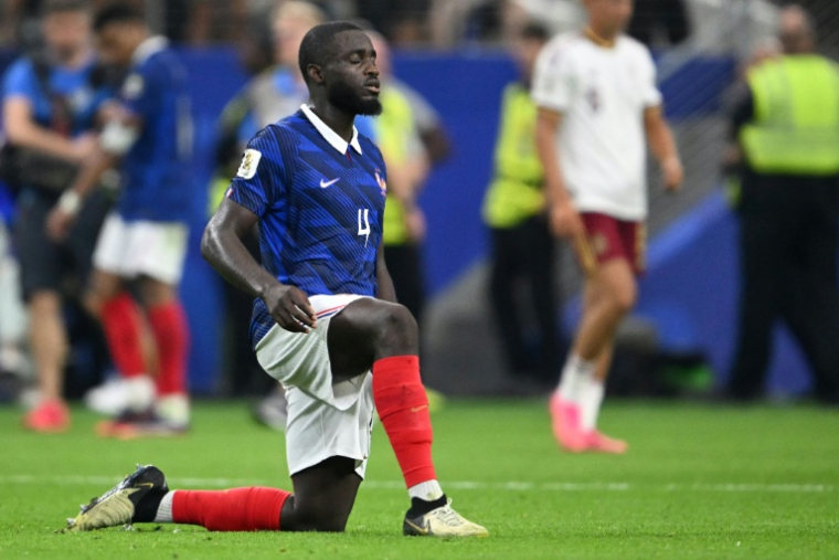 Le défenseur français Dayot Upamecano après la défaite en demi-finale du Mondial-2026 face à l'Espagne, à Arlington, le 14 juillet 2026 ( AFP / MAURO PIMENTEL )
