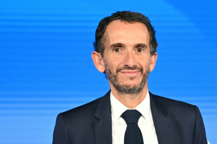 Alexandre Bompard lors de la présentation du plan stratégique de Carrefour, à Massy (Essonne), le 18 février 2026 ( AFP / Bertrand GUAY )