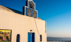 Cette île grecque offre un logement et 18.000€ aux familles qui s’installent (Crédit Photo: iso topon - Unsplash)