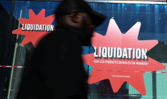 Un magasin fermé dans le centre de Marseille le 22 octobre 2025 ( AFP / Christophe SIMON )