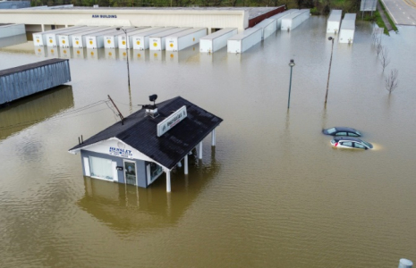 Inondations à Frankfort (Kentucky), aux Etats-Unis, le 7 avril 2025 ( AFP / LEANDRO LOZADA )