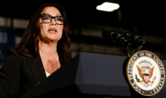 La secrétaire américaine au Travail Lori Chavez-DeRemer à Howell, le 17 septembre 2025 dans le Michigan ( AFP / JEFF KOWALSKY )