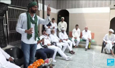 Inde : les agriculteurs en colère poursuivent leur mobilisation contre la libéralisation du secteur