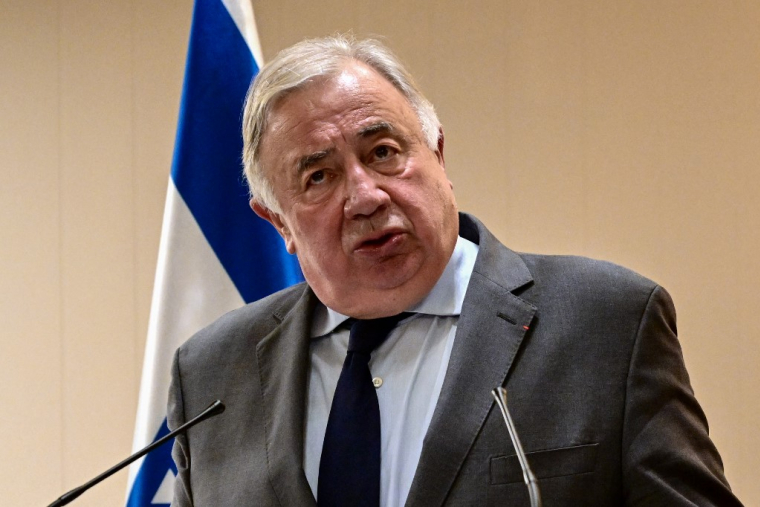 Gérard Larcher à Tel Aviv, en Israël, le 21 décembre 2023. ( AFP / ALBERTO PIZZOLI )