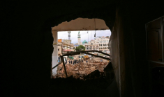 Photographie prise lors d’une visite de presse organisée par le Hezbollah montrant des destructions dans la ville de Nabi Sheet après une opération militaire israélienne dans la vallée de la Bekaa, au Liban, le 7 mars 2026  ( AFP / FADEL itani )