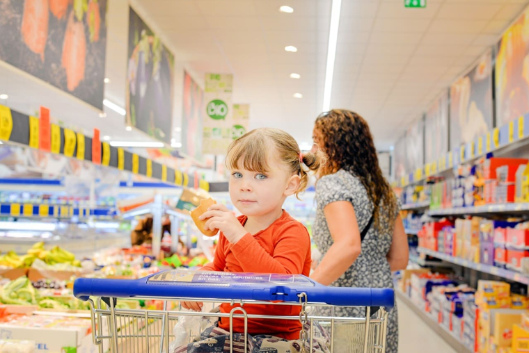 La canicule a eu des effets sur le commerce et sur les achats de ces 10 produits de grande consommation (Cr&eacute;dit Adobe Stock)