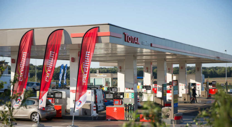 Ce 26 juillet en fin de matinée, l'action Total gagnait plus de 1% grâce à de solides résultats trimestriels. (© Flickr Total)