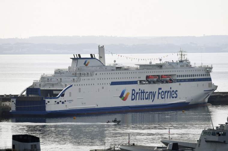 ( AFP / FRED TANNEAU )