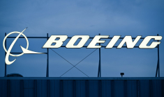 Logo de Boeing, le 18 janvier 2024 à El Segundo, en Californie ( AFP / Patrick T. Fallon )