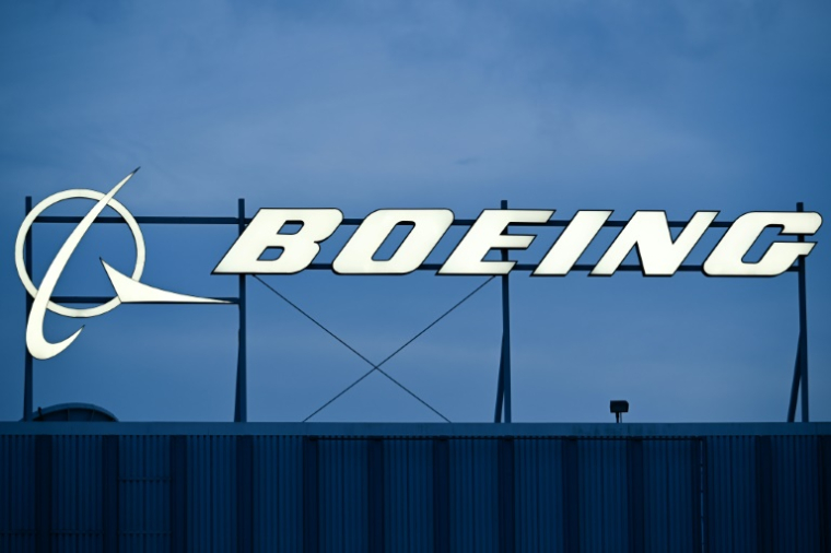 Logo de Boeing, le 18 janvier 2024 à El Segundo, en Californie ( AFP / Patrick T. Fallon )