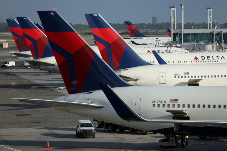 Des avions de Delta Air Lines à l'aéroport international John F. Kennedy dans le Queens, à New York